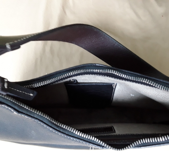 Dooney & Bourke purse & wallet pre-owned - Picture 5 of 7